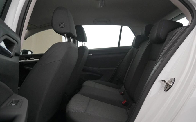 Volkswagen Golf cena 63899 przebieg: 89238, rok produkcji 2020 z Górowo Iławeckie małe 137